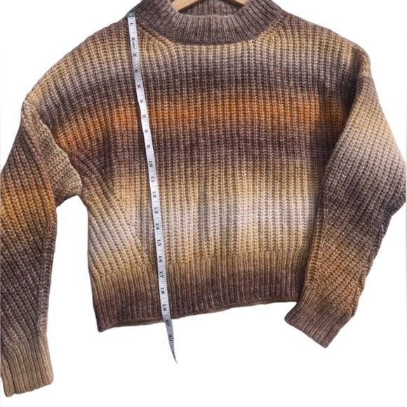 Aqua Crewneck Pullover Cropped Sweater Size S - Picture 9 of 11